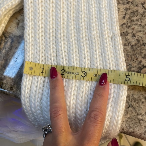 SISLEY women’s EXRA LONG WHITE bridal scarf with tulle fringe approx 100 inches - Picture 10 of 11